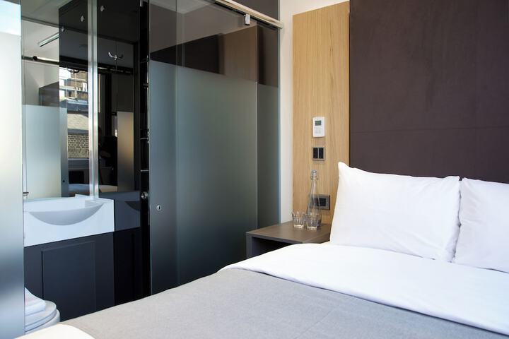 Room 9 of 58