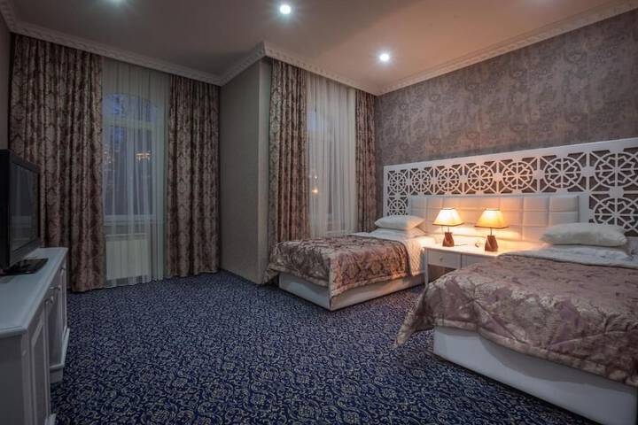 Room 10 of 78