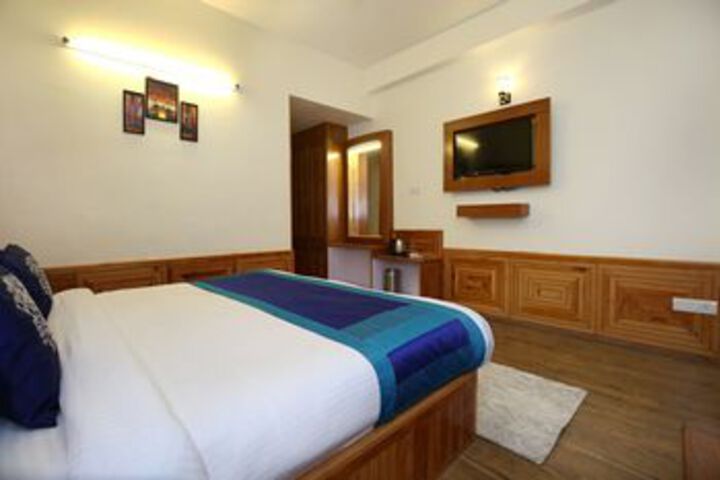 Room 16 of 25