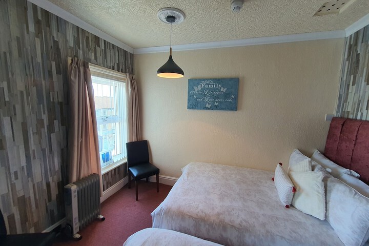 Room 49 of 97