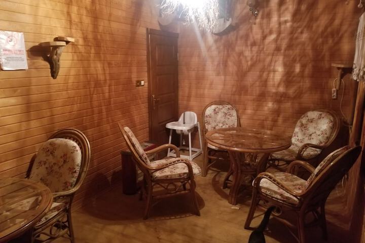 Room 12 of 40
