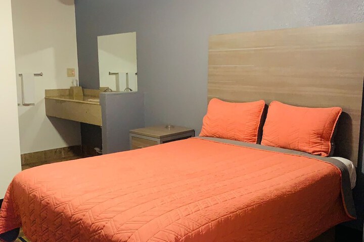Room 30 of 54