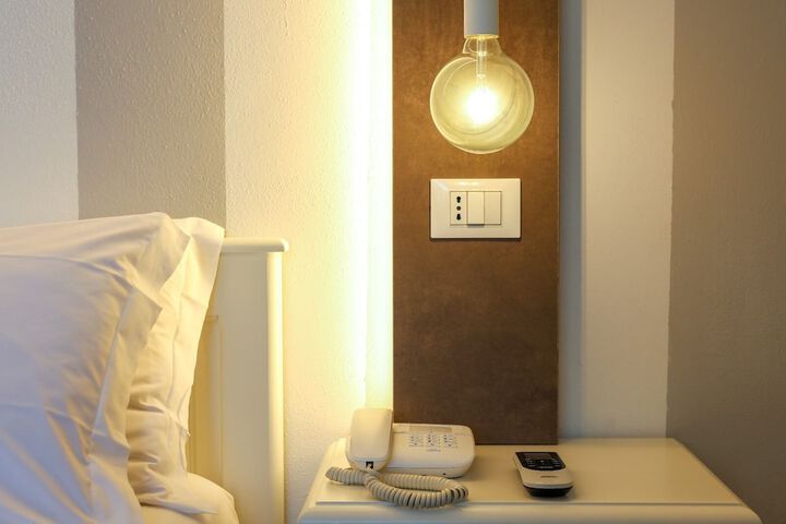Room 5 of 60