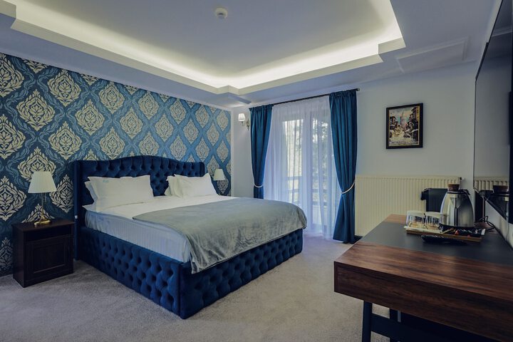 Room 18 of 70