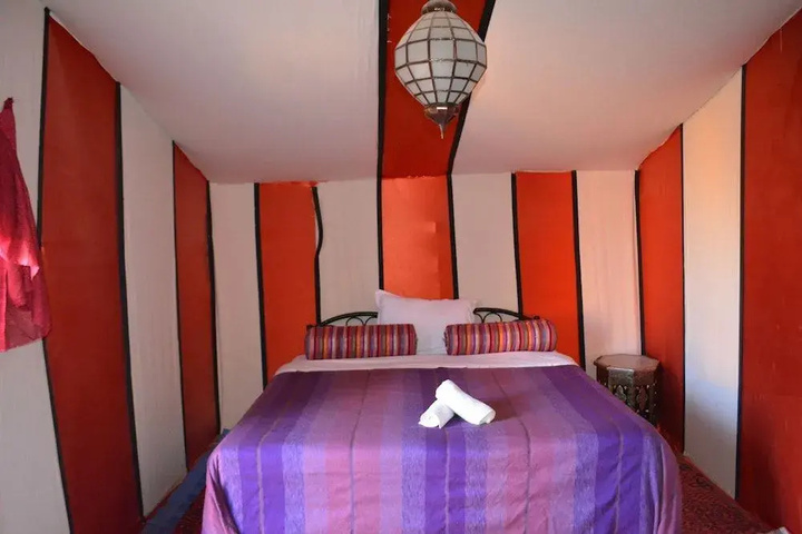Room 6 of 24