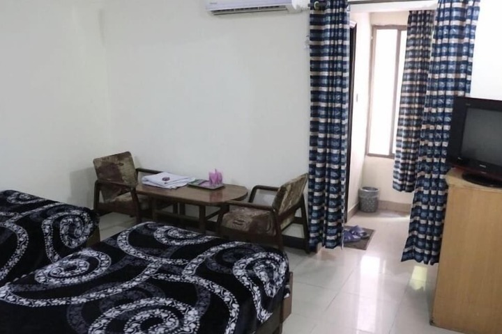Room 12 of 46
