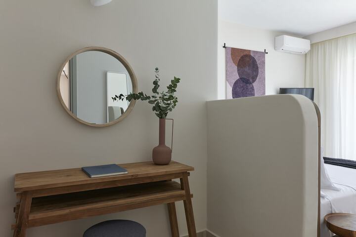 Room 42 of 138