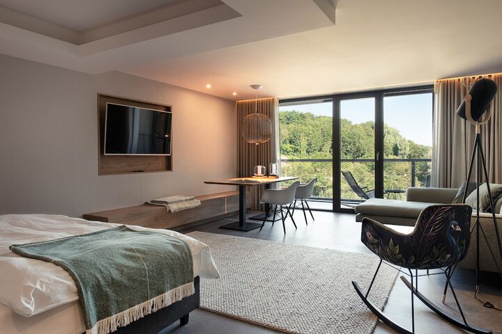 Room 20 of 118
