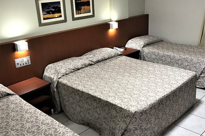 Room 6 of 35