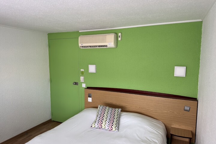 Room 5 of 34