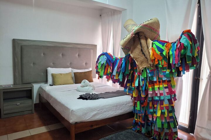 Room 164 of 242