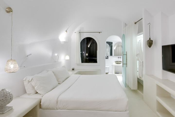 Room 9 of 174