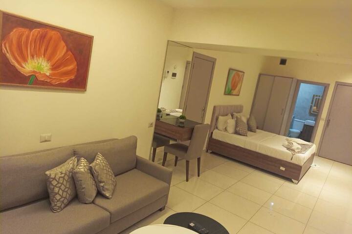 Room 18 of 40