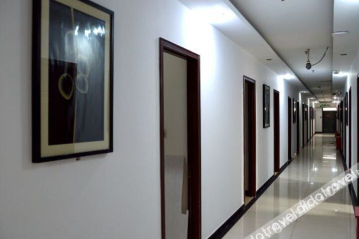 Hotel Interior 6 of 18