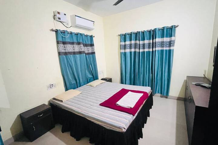 Room 9 of 21