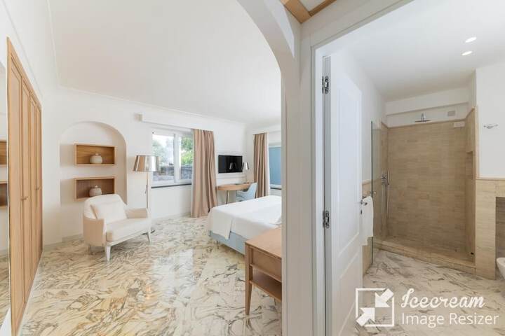 Room 21 of 110