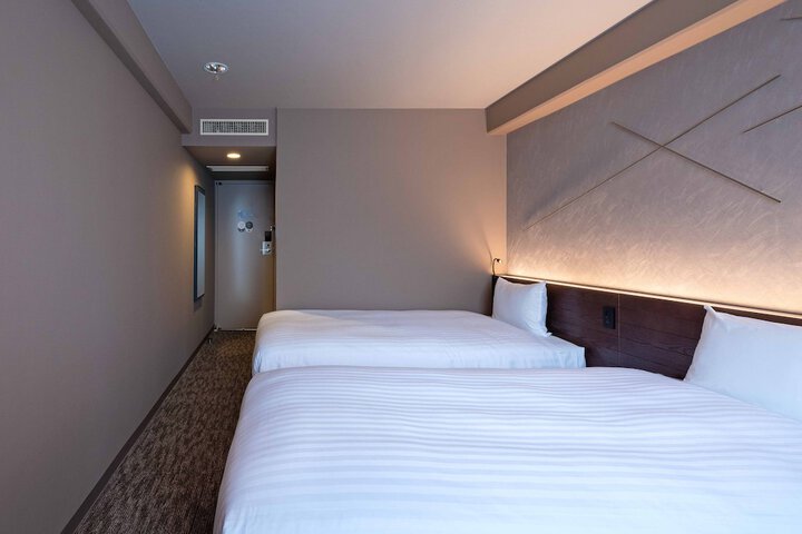 Room 15 of 79