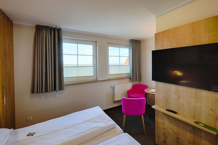 Room 5 of 23