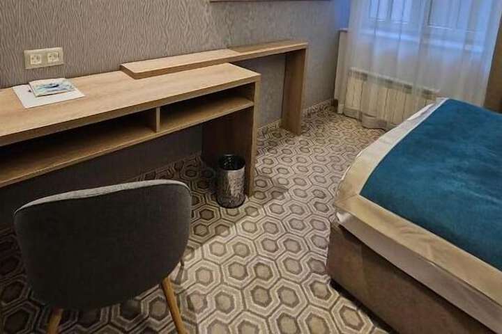 Room 21 of 64