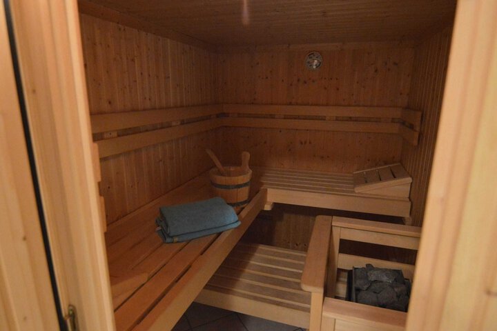 Spa 25 of 52