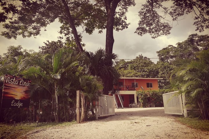 Vista Linda Lodge - Hostel