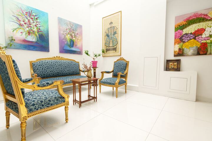 Hotel Lobby