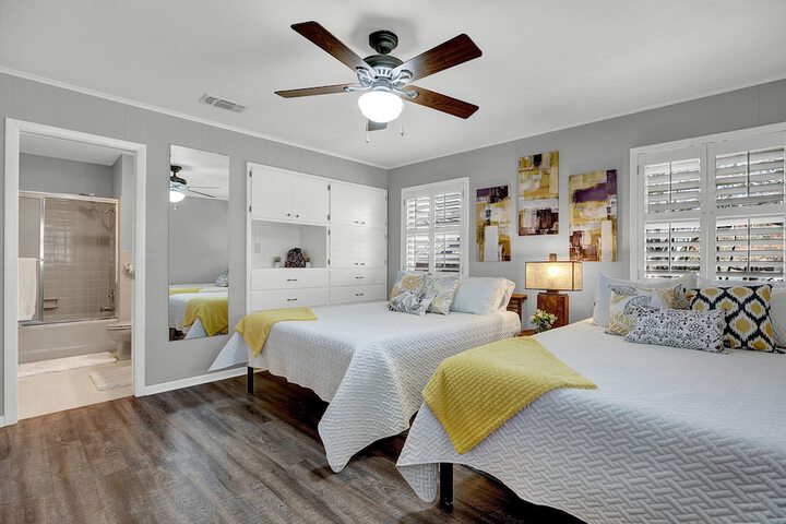 Room 8 of 41