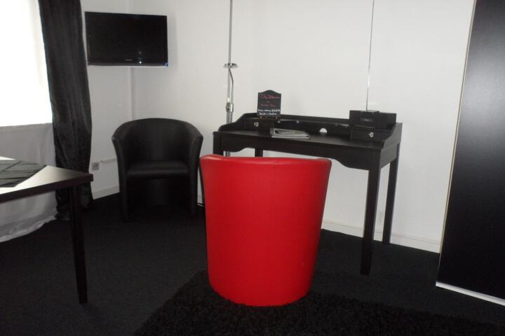 Room 13 of 34