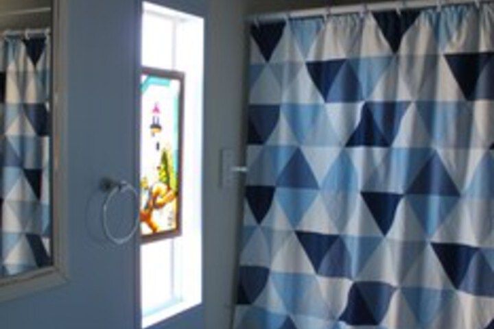 Room 2 of 20