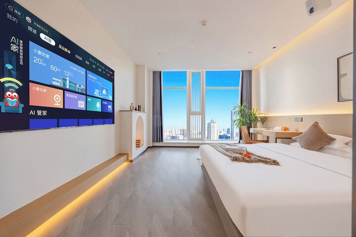 Room 12 of 60