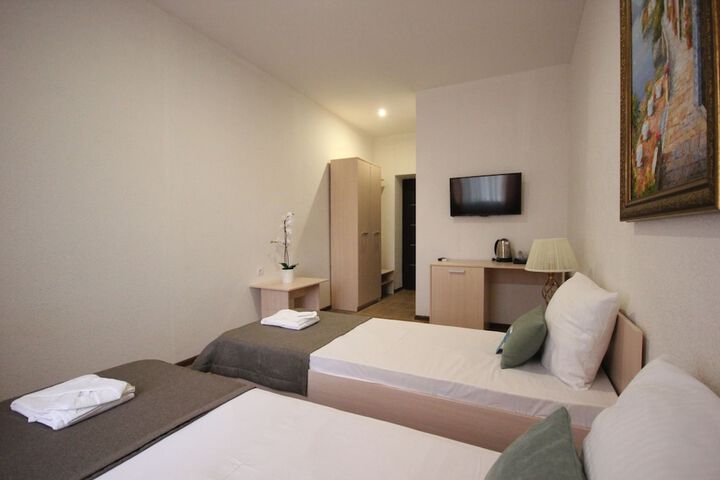 Room 15 of 30