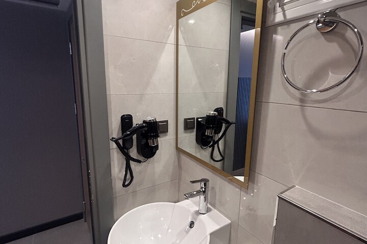 Room 20 of 27