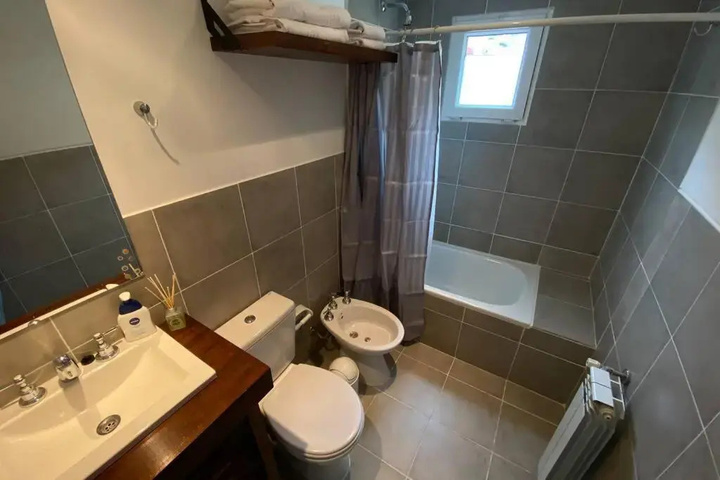 Room 9 of 14