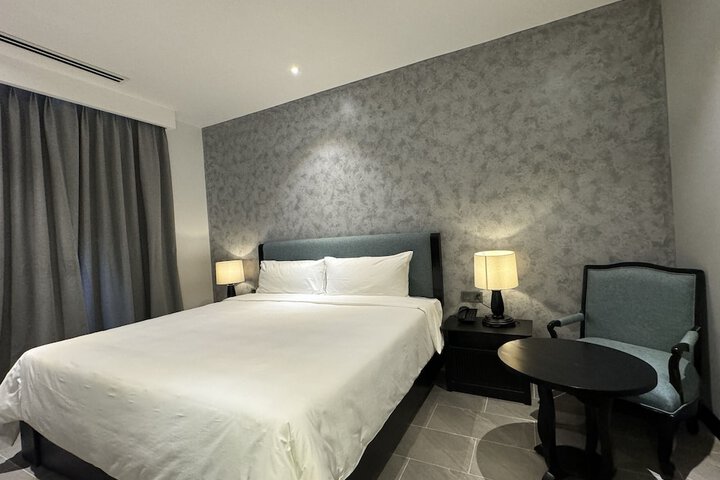 Room 14 of 62