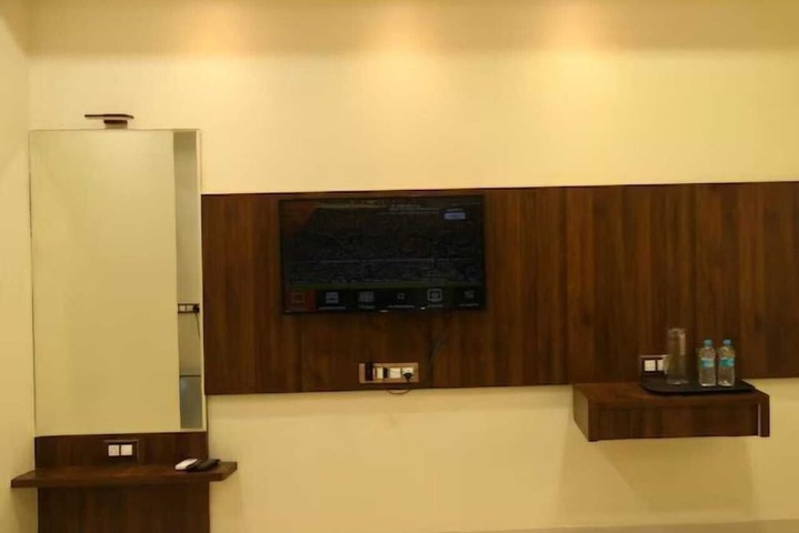 Room 3 of 11