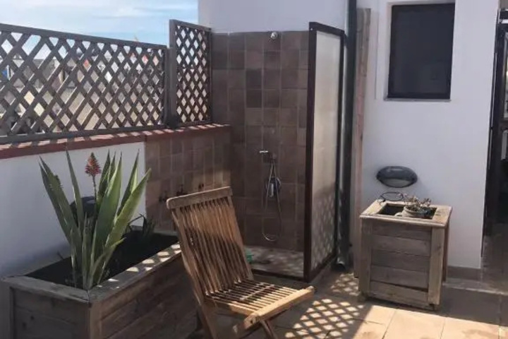 Terrace/Patio 4 of 14