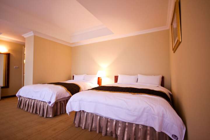 Room 9 of 45