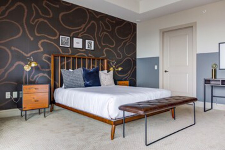 Room 18 of 23