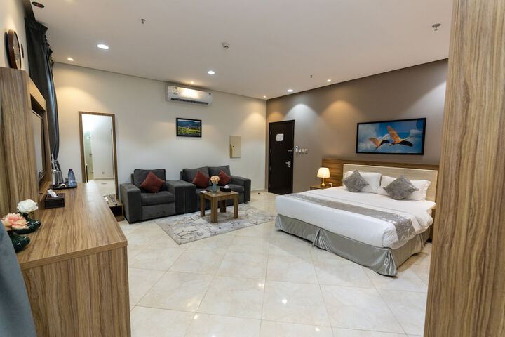 Room 28 of 109