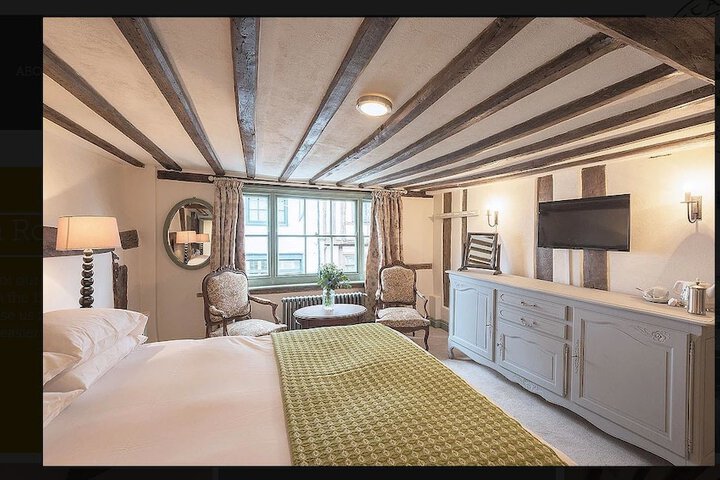Room 9 of 21