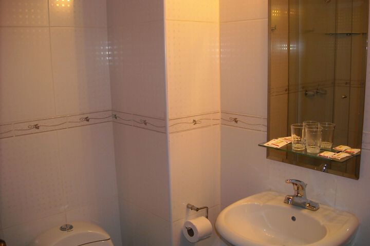 Room 43 of 47