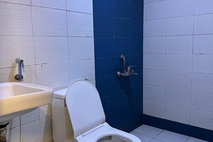 Room 15 of 19