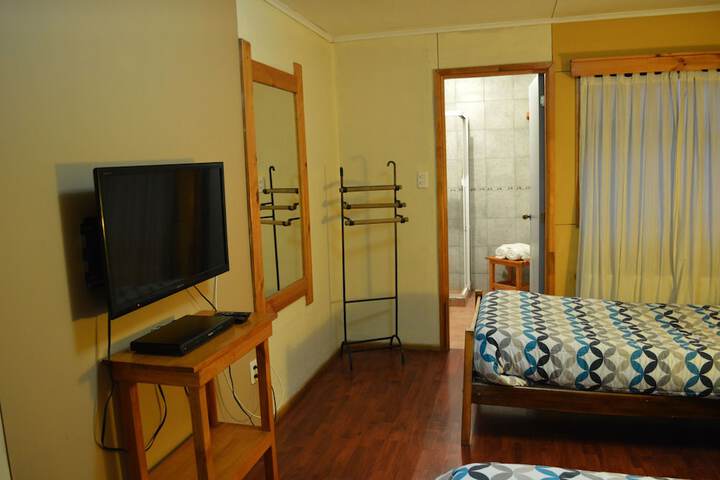 Room 5 of 25