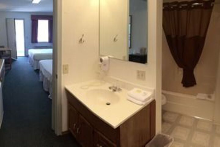 Room 32 of 57
