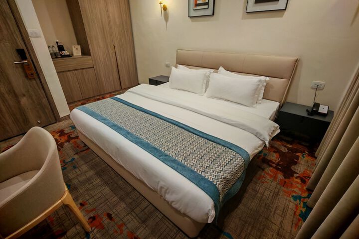 Room 36 of 118