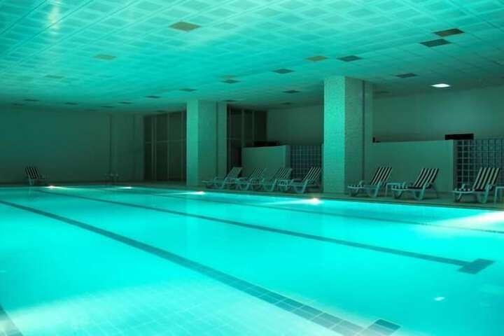 Pool Hotel
