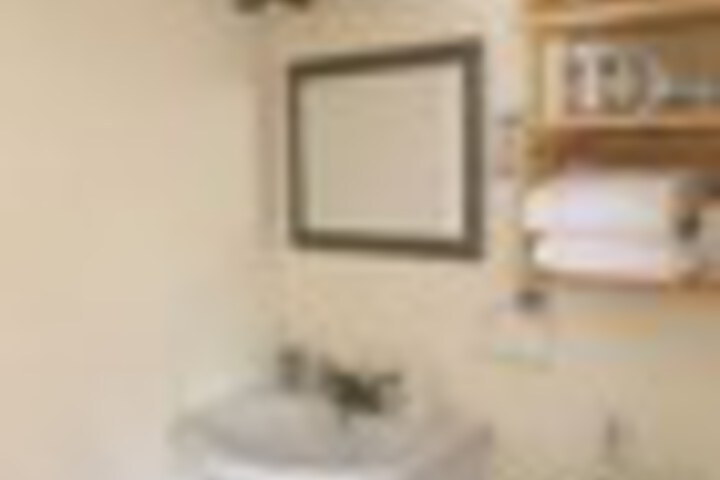 Room 122 of 279