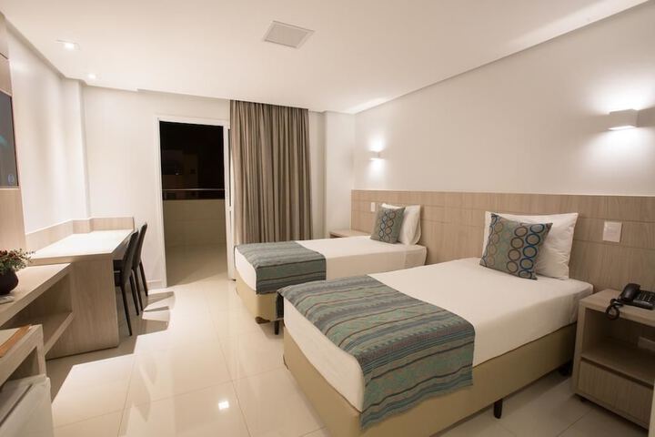 Room 9 of 21