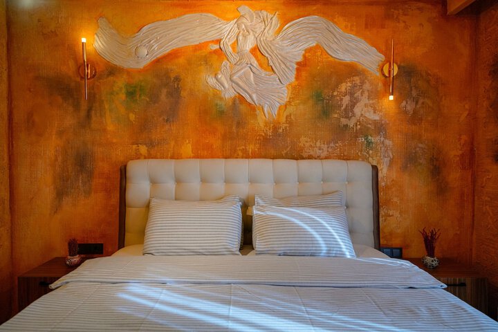 Room 157 of 244