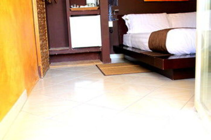 Room 149 of 191